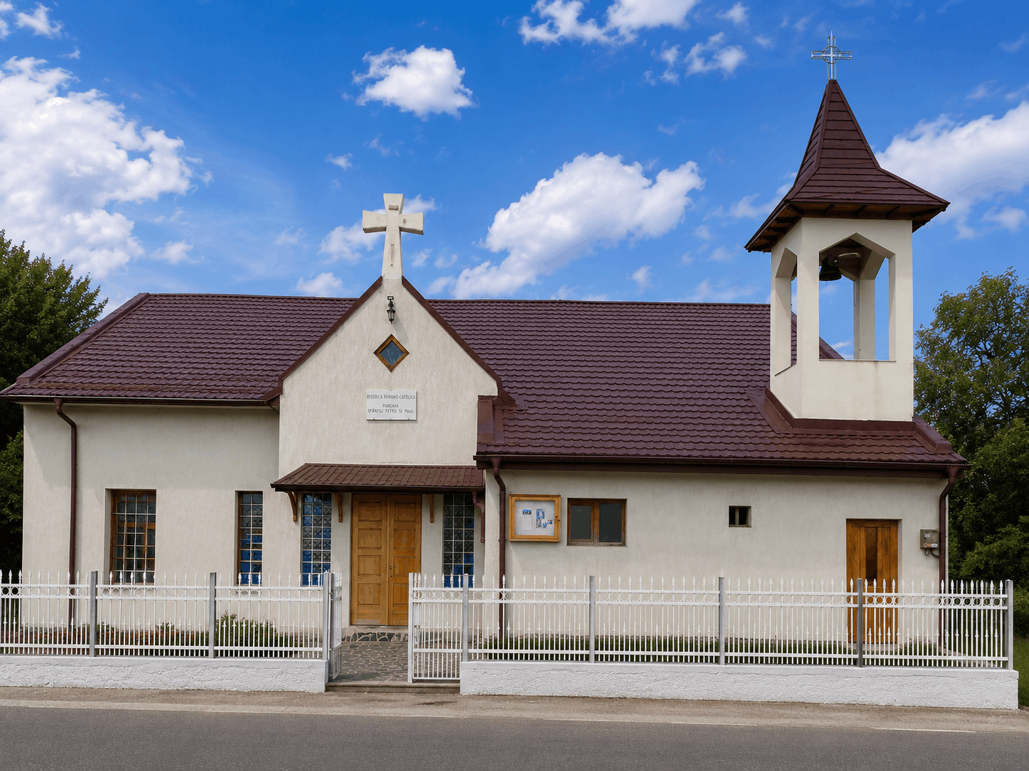 Biserica parohială Sfinții Apostoli Petru și Paul din Târgu Neamț